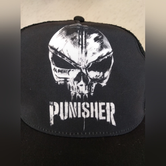 Punisher Marvel Superhero Comic Comics Authentic Mesh Trucker Cap Hat - Picture 8 of 10